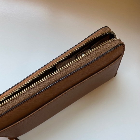 Kate Spade Wallet - Picture 3 of 6